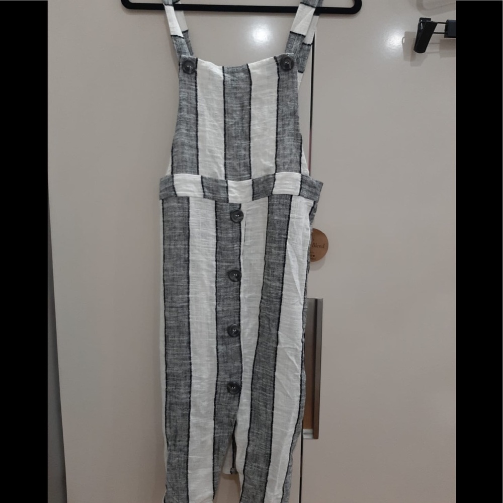 Summery black and white dress